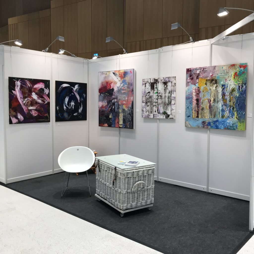 SKARSKY.ART booth at ARTe Wiesbaden 2019