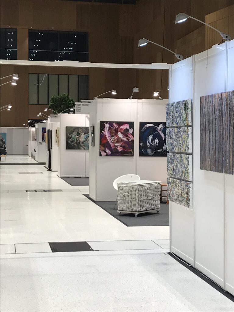 SKARSKY.ART booth at ARTe Wiesbaden 2019